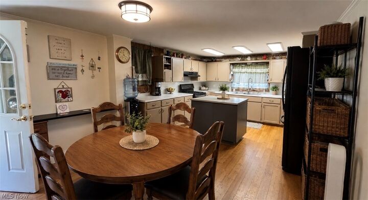Property Photo:  2860 Cliffside Drive  OH 44321 