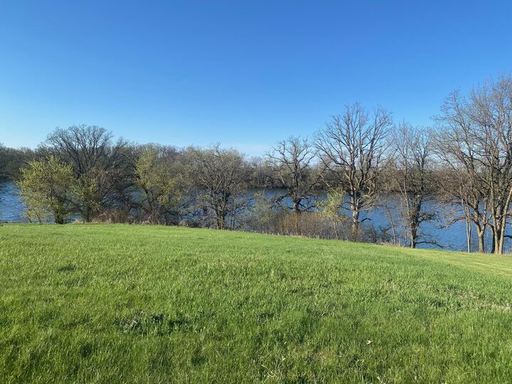 Property Photo:  429 W Walnut Avenue  MN 56544 