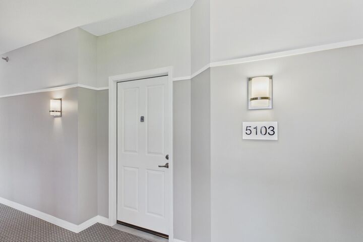 Property Photo:  7400 Edinborough Way 5103  MN 55435 