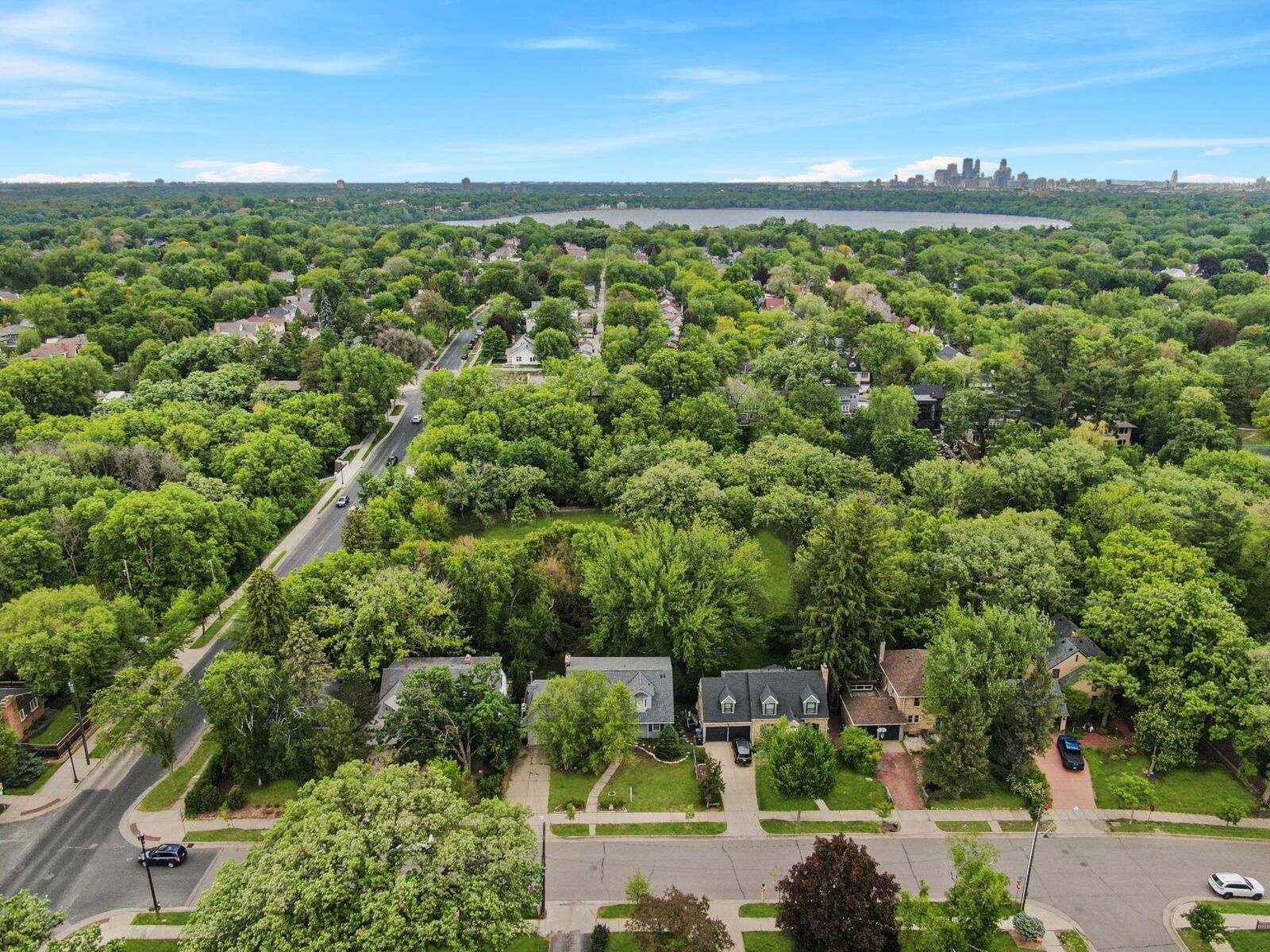 Property Photo:  2212 W 53rd Street  MN 55419 