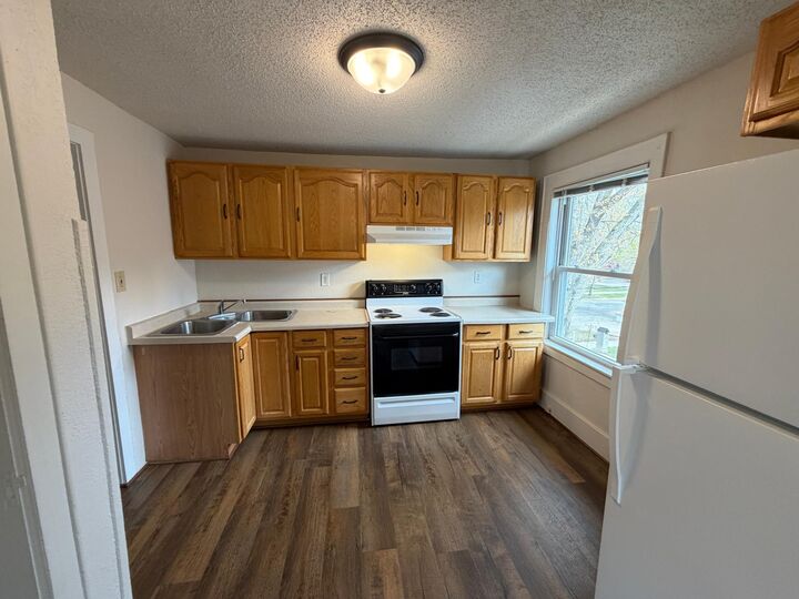 Property Photo:  523 8th Avenue N  MN 56303 