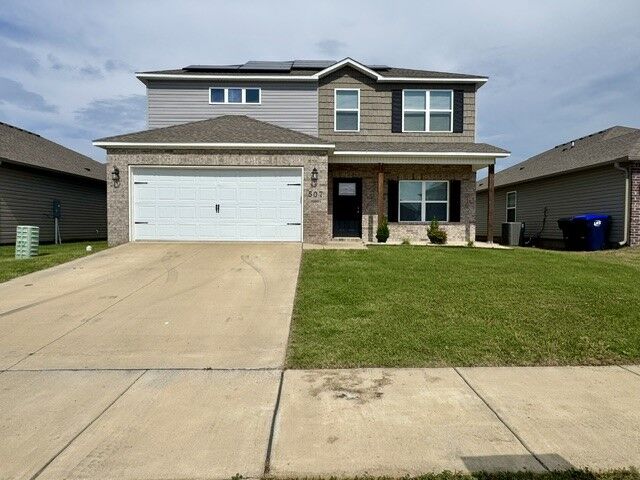 Property Photo:  507 Ashwood Street  AR 72745 