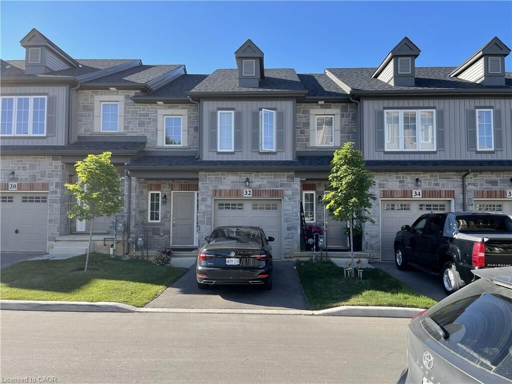 Property Photo:  32 Dayman Drive  ON L9K 0J9 
