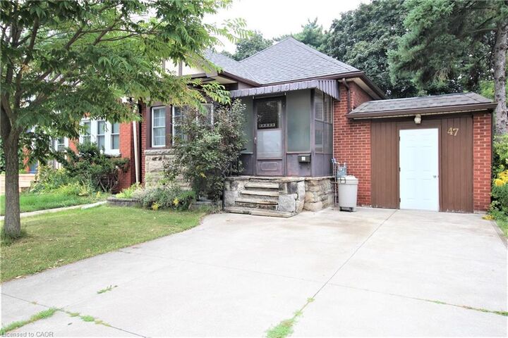 Property Photo:  47 Marion Avenue S Main  ON L8S 1T5 