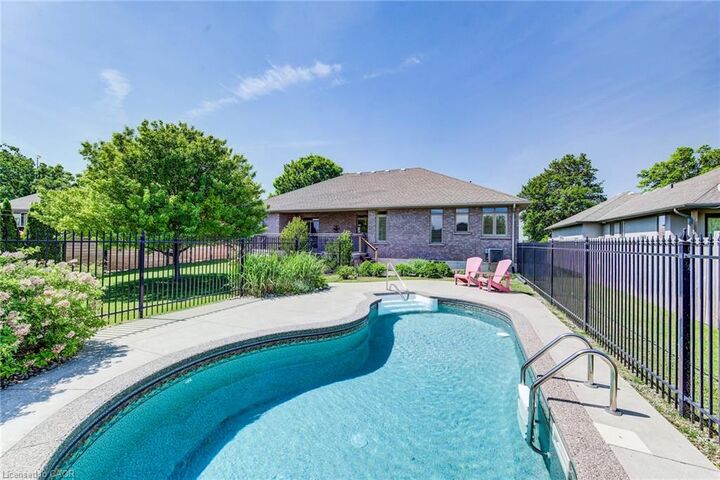 Property Photo: 355 Woodstock Street S ON N0B 2R0