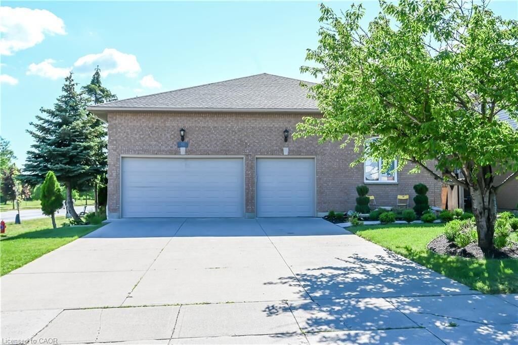 Property Photo:  296 Winterberry Drive Lower  ON L8J 2N5 