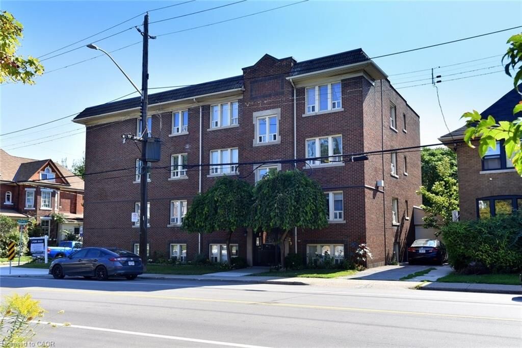 Property Photo:  29 Sherman Avenue S 6  ON L8M 2P6 