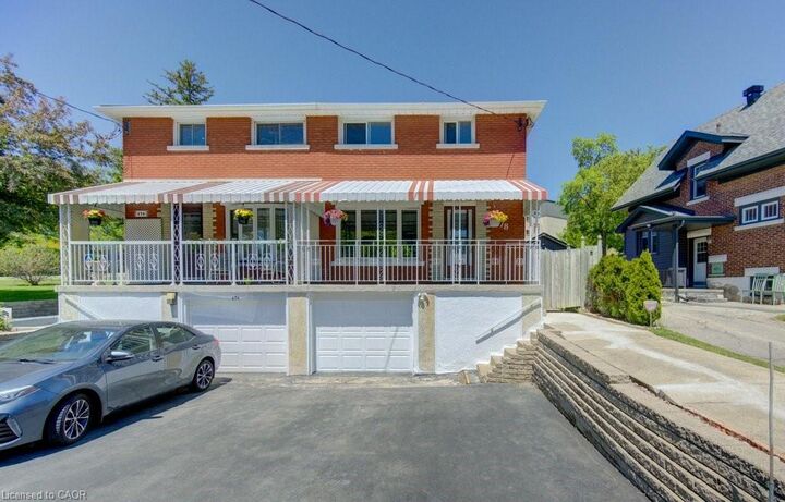 Property Photo:  478 Wellington Street N  ON N2H 5L5 