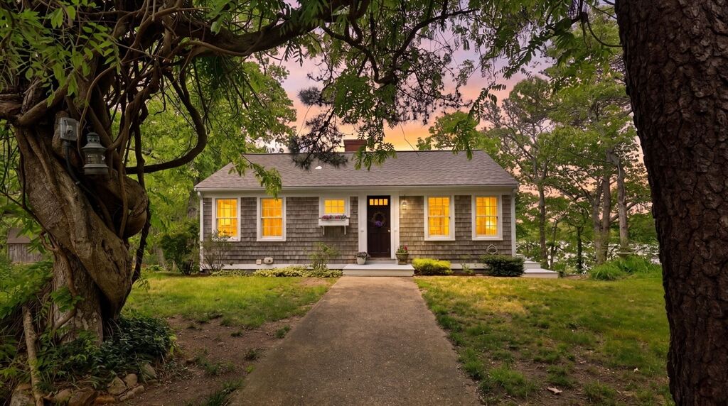 Property Photo:  34 Featherbed Ln  MA 02631 