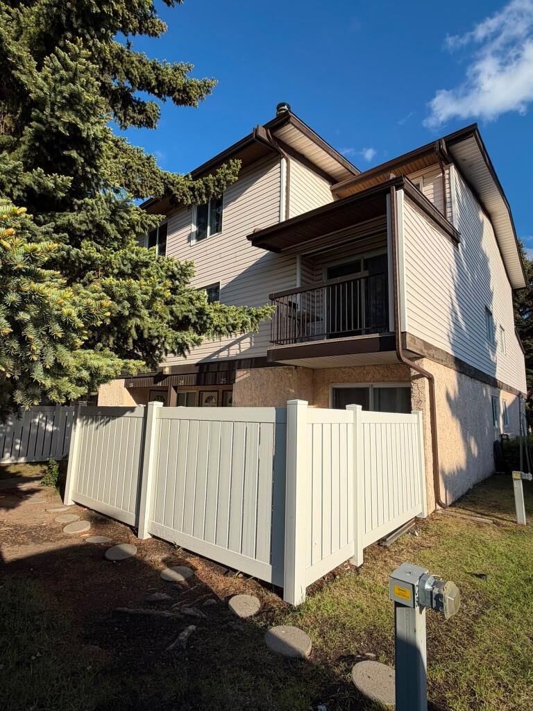 Property Photo:  3745 Fonda Way SE 25  AB T2A 5W7 