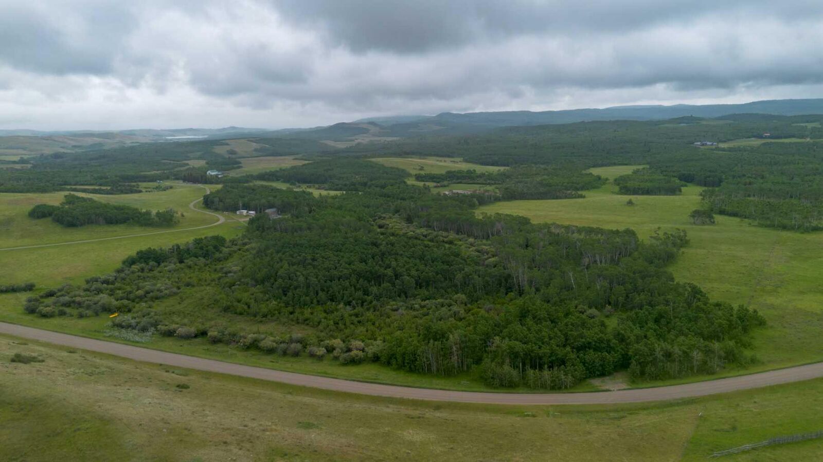 Property Photo:  272015A Twp Rd 12  AB T0K 0K0 
