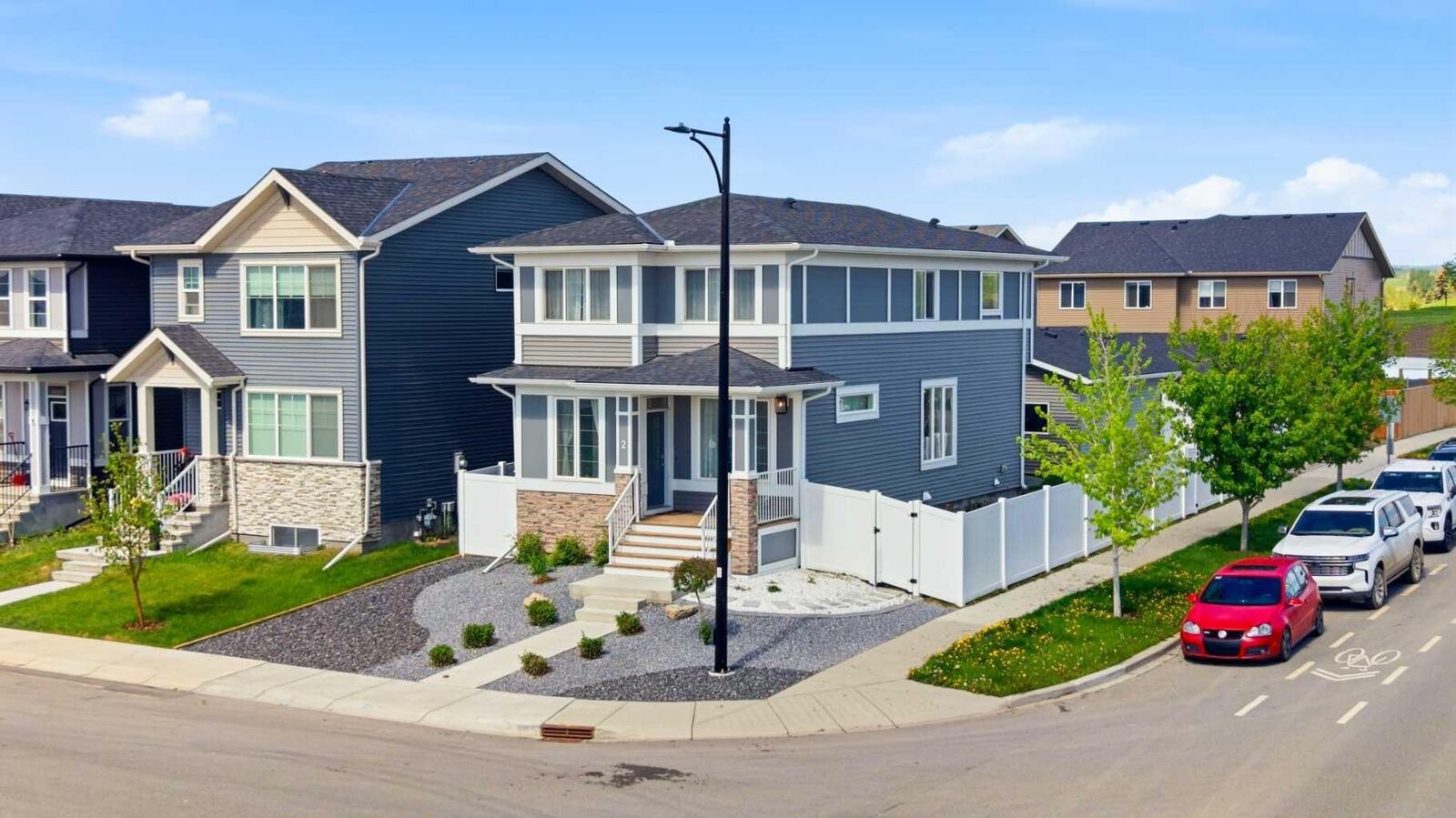 Property Photo:  2 Birch Glen  AB T1S 5S9 