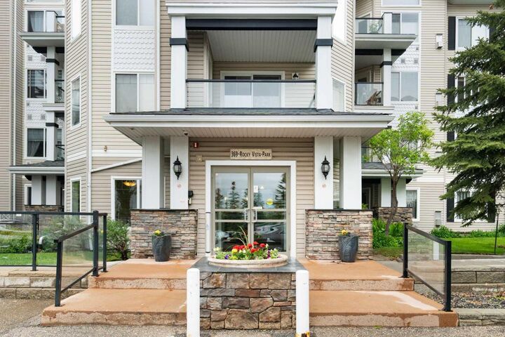 Property Photo:  369 Rocky Vista Park NW 333  AB T3G 5K7 
