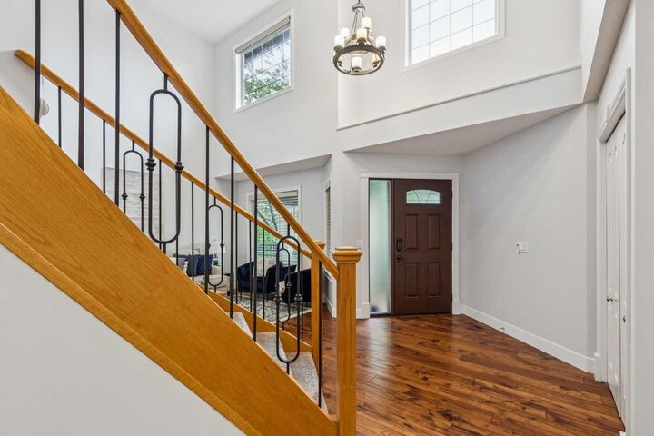Photo de la propriété:  18 Tuscany Hills Crescent NW  AB T3L 1Z8 