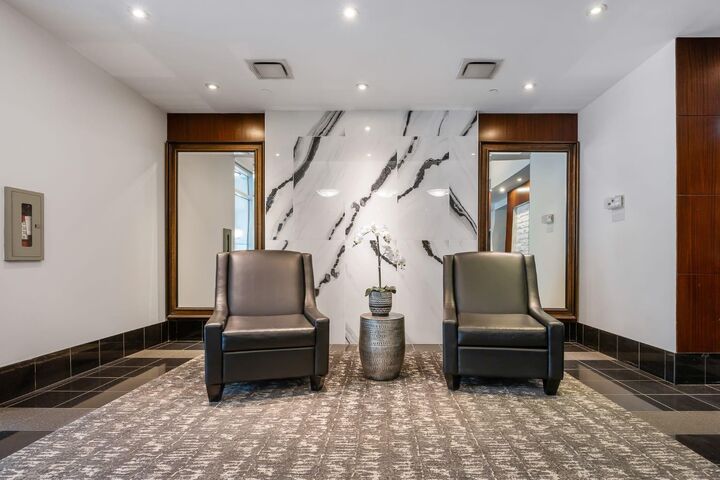 Property Photo:  910 5 Avenue SW 1005  AB T2P 0C3 