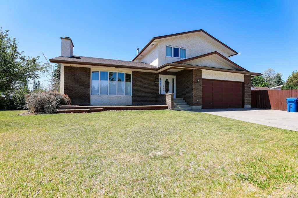 Property Photo:  729 Columbia Boulevard W  AB T1K 5H1 