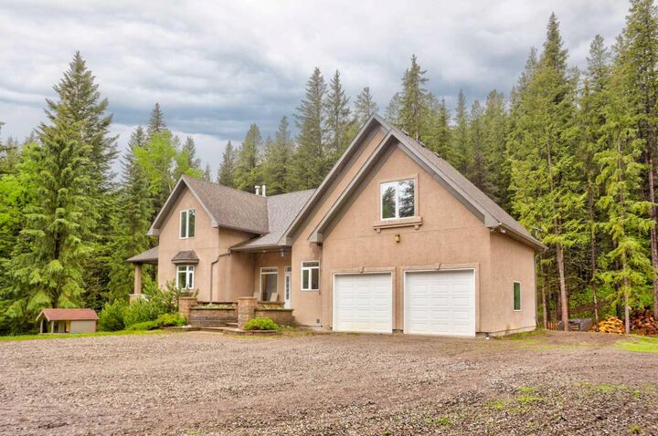 Property Photo:  1830 York Creek Close  AB T0K 0E0 