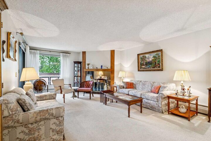 Property Photo:  9500 Oakfield Drive SW 306  AB T2V 0L1 