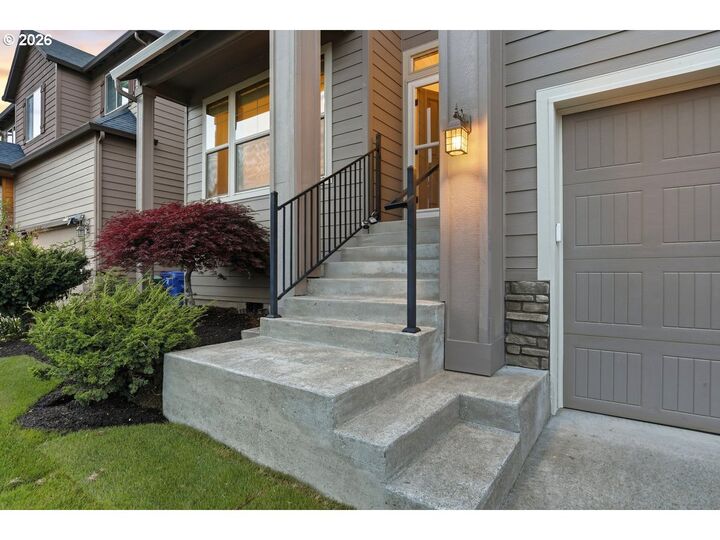 Property Photo: 13615 SE Almond Dr OR 97015