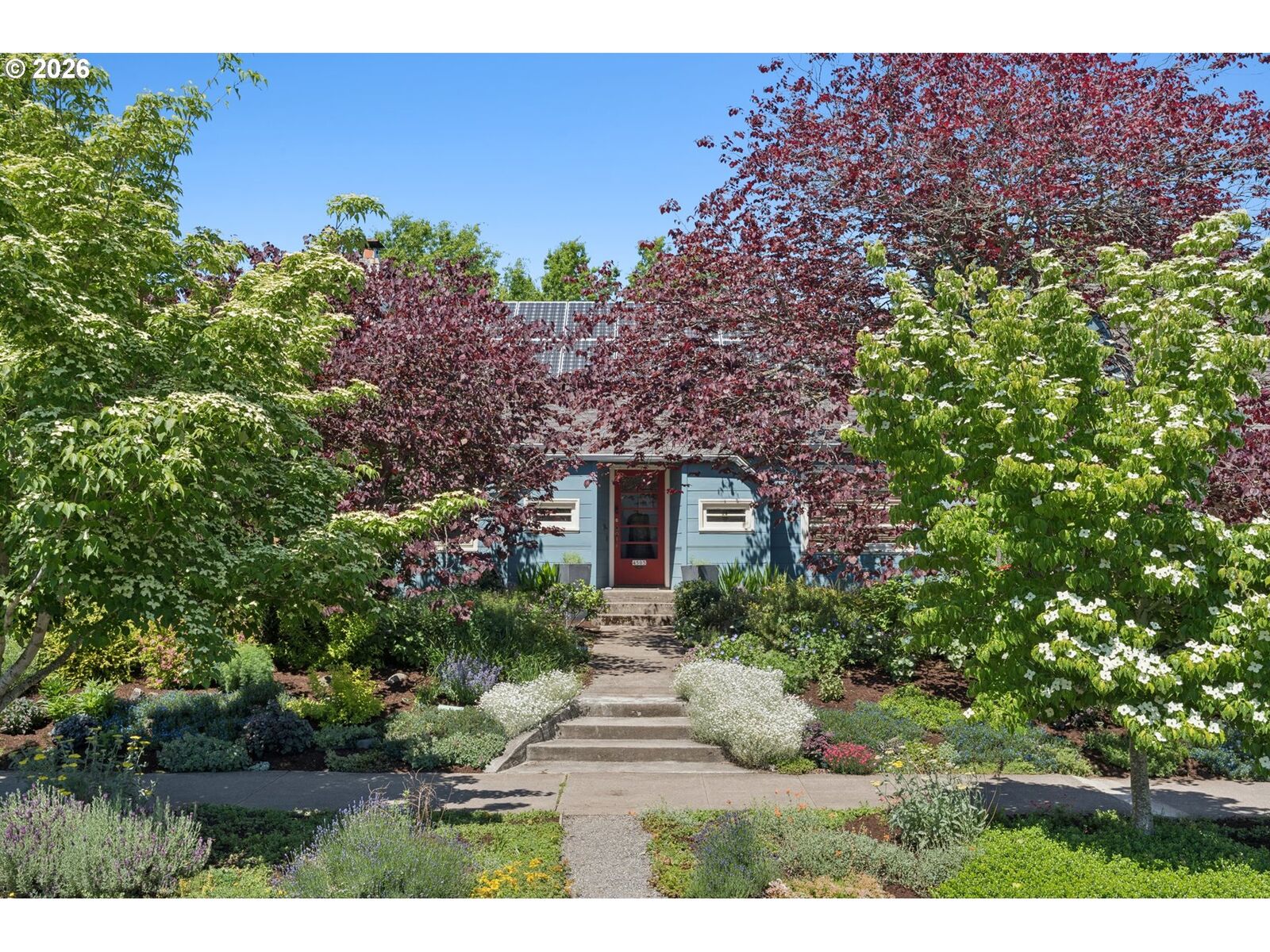 Property Photo:  4505 SE Clinton St  OR 97206 