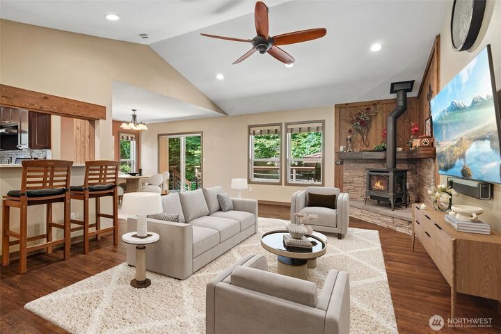 Property Photo:  2236  11th Street Pl SW  WA 98371 