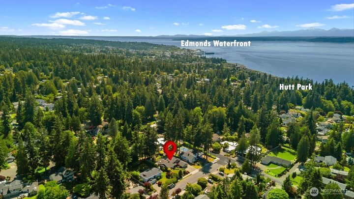 Property Photo:  8716  185th Place SW  WA 98026 