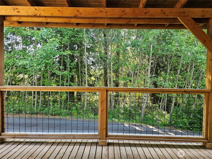 Property Photo:  321 E Beck Street  WA 98557 