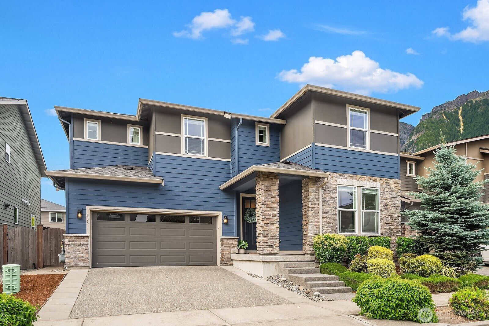 Property Photo:  336  Zemp Way NE  WA 98045 