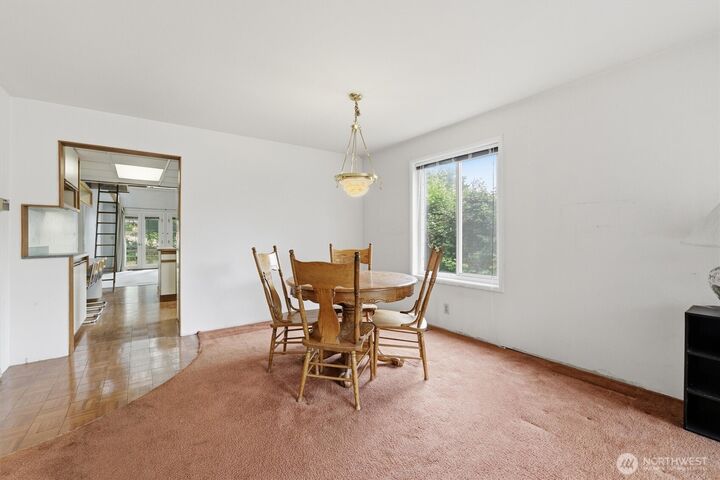 Property Photo: 824 S 146th Street WA 98168