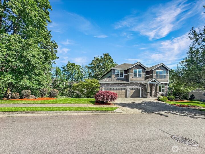 Property Photo:  1130 NW Klickitat Lane  WA 98607 