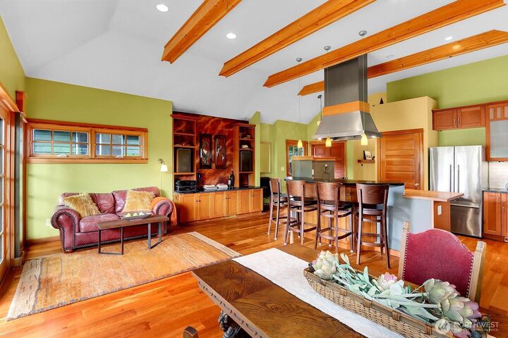 Property Photo: 4229 46th Avenue S WA 98118