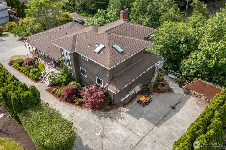 Property Photo:  1133  8th Drive  WA 98275 