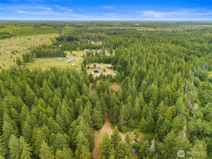 Property Photo:  790 W Honeysuckle Lane  WA 98584 