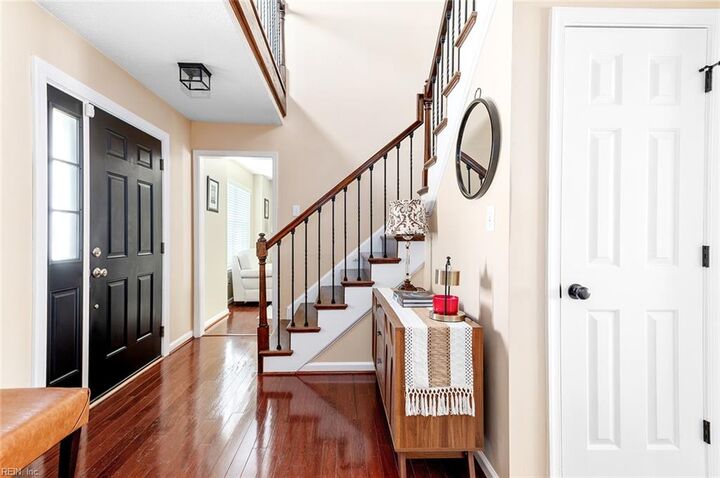 Property Photo:  4 Mullins Ct  VA 23666 