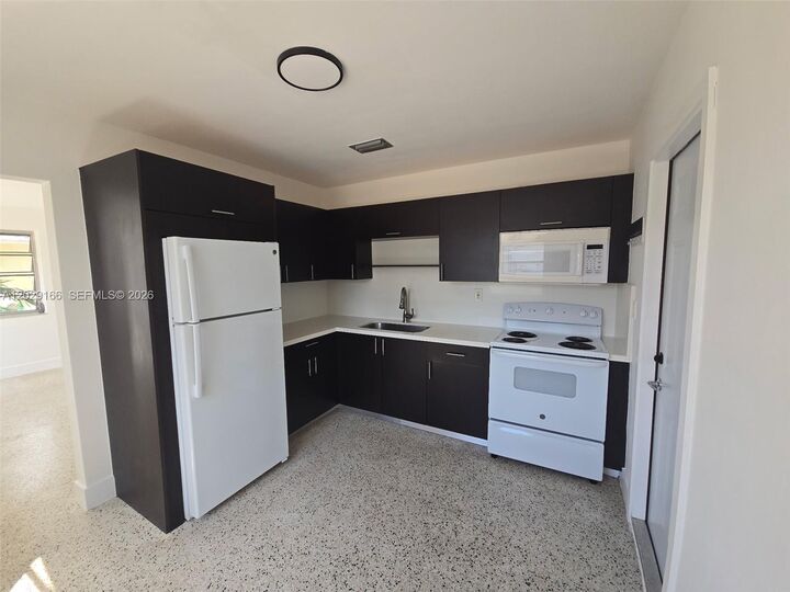 Property Photo: 3435 NW 4th St FL 33125