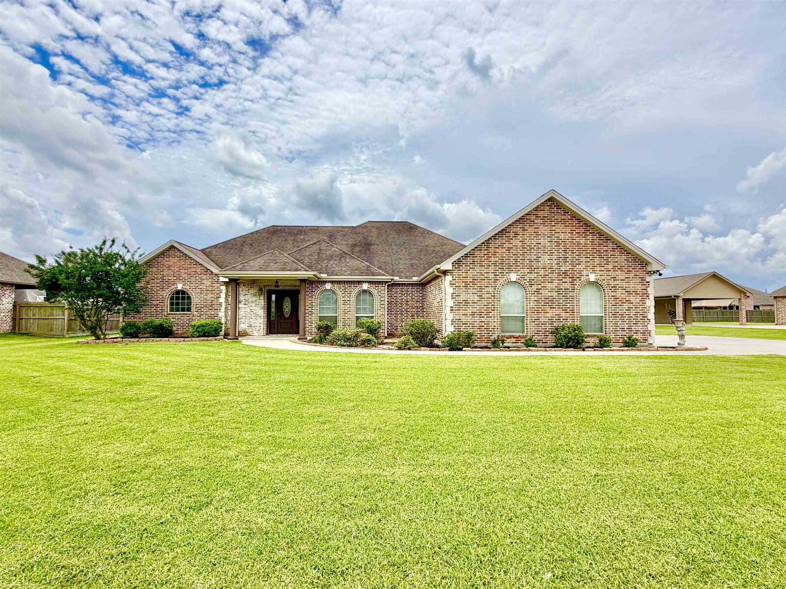 Property Photo:  629 Pioneer Drive  TX 77611 