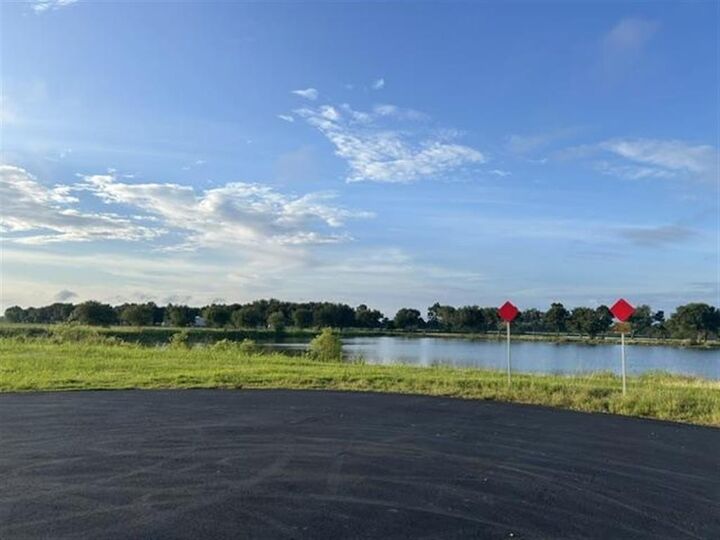 Property Photo: 5103 Silver Willow Court LA 70647