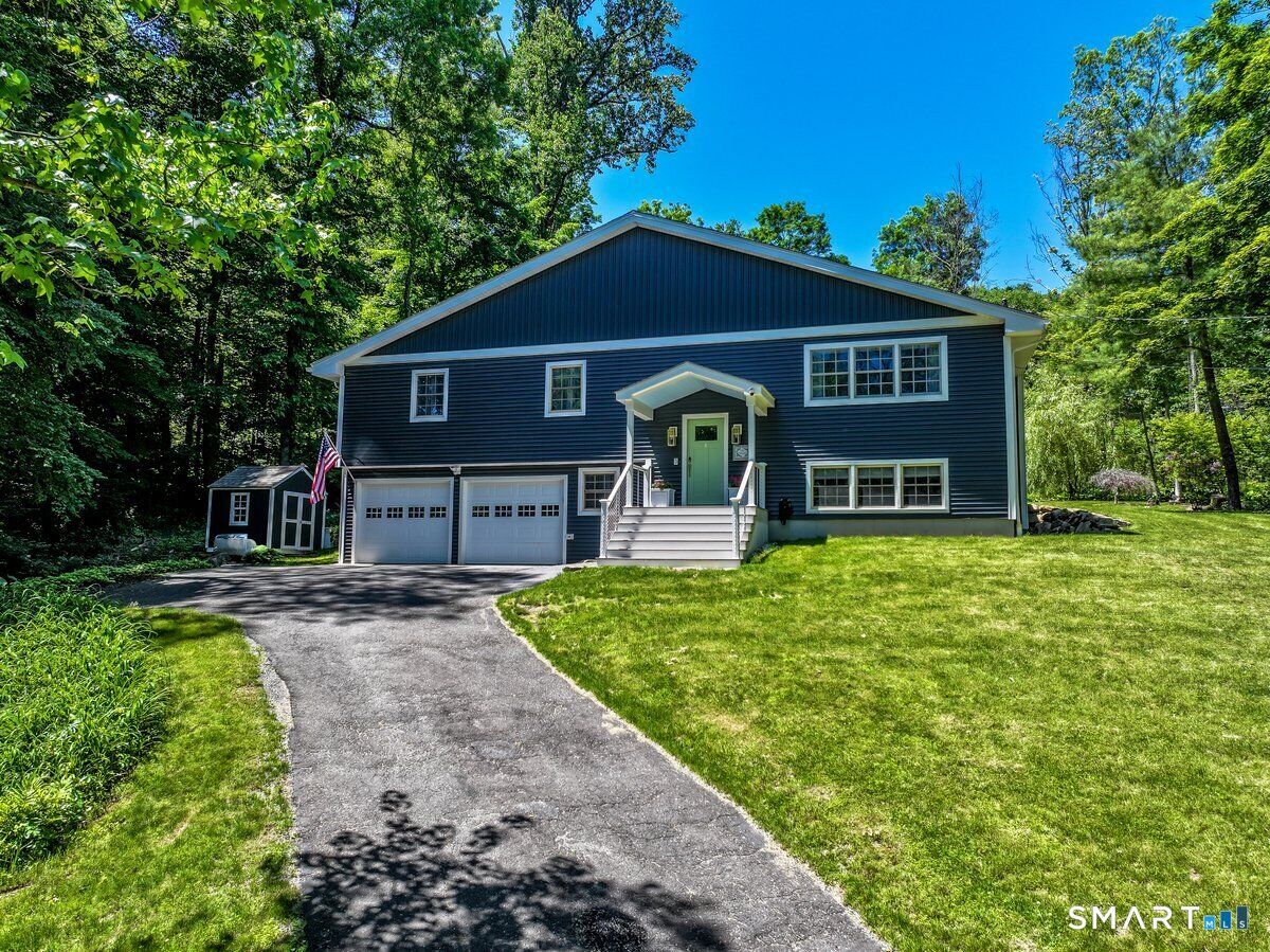 Property Photo:  3 Ledgewood Drive  CT 06784 