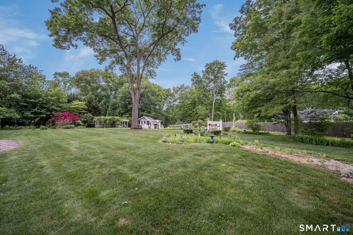 Property Photo:  9 Randi Drive  CT 06443 