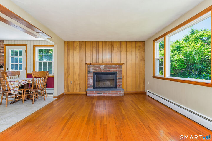 Property Photo:  116 Morris Hubbard Road  CT 06441 