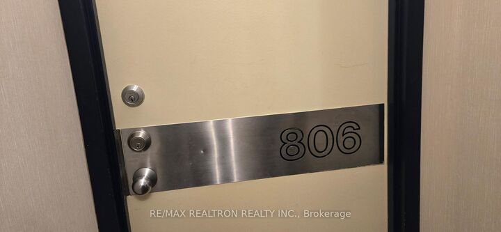 Property Photo: 2466 Eglinton Avenue E 806 ON M1K 5J8