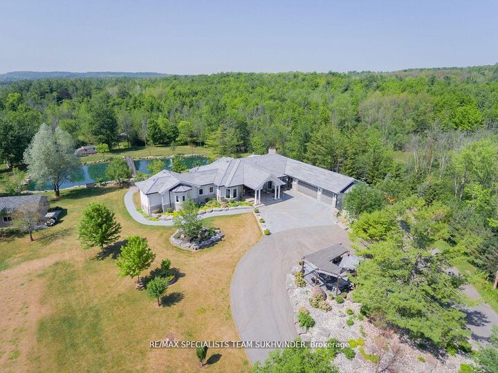 Property Photo: 14180 Heritage Road ON L7C 1T6