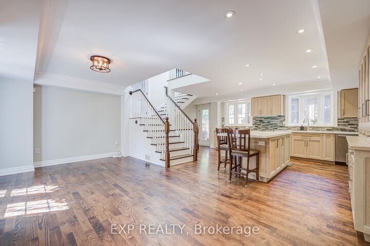 Property Photo: 82 Derby Court ON L3Y 5Z9