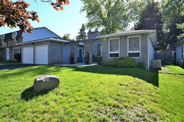 Property Photo: 7 Huron Street ON L4M 5H2