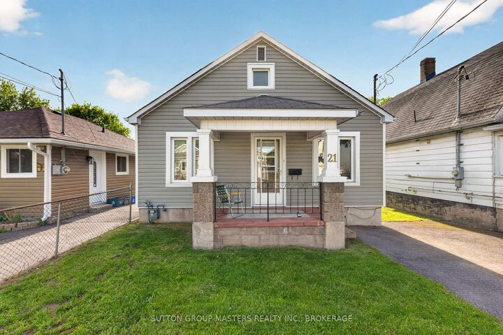Property Photo: 21 Connaught Street ON K7K 4W1