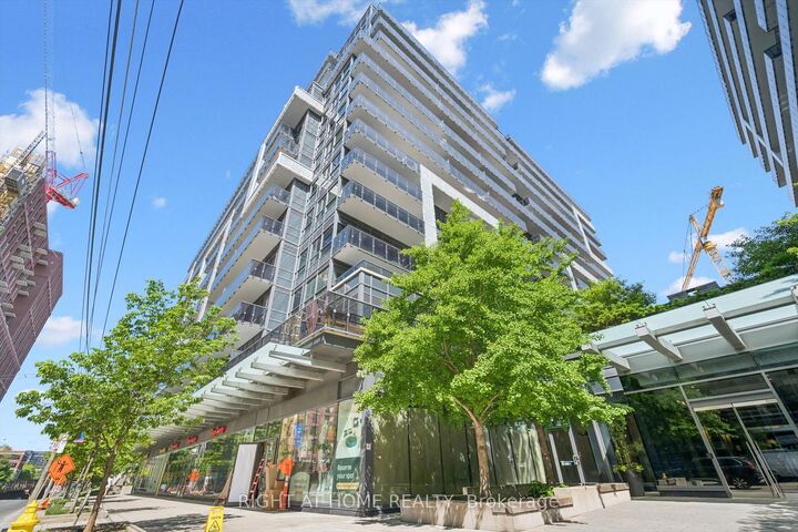Property Photo: 1030 King Street W 418 ON M6K 3N3