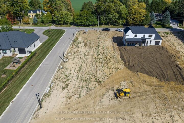 Property Photo:  21839 Fairview Road  ON N0M 2P0 