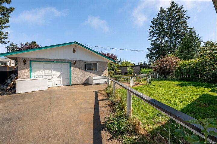 Property Photo:  1080 Nelson St  BC V9S 2K2 