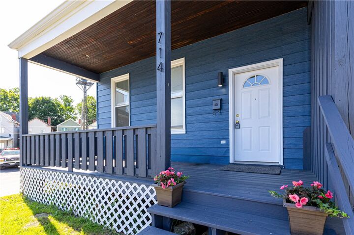 Property Photo:  714 E 13th  PA 15120 