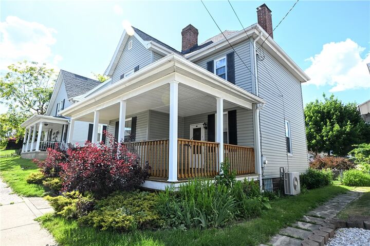 Property Photo:  509 Henry Street  PA 15012 